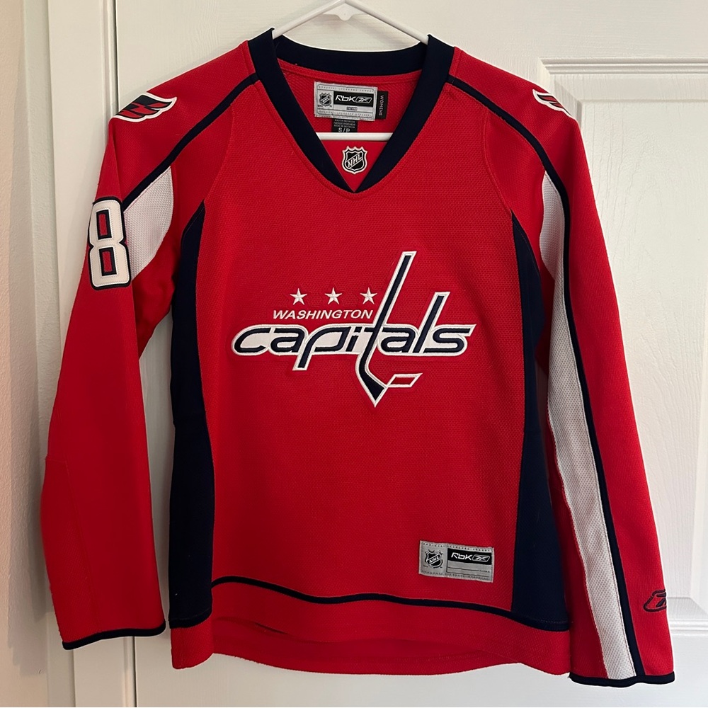 Washington Capitals Ovechkin jersey (Women’s small)